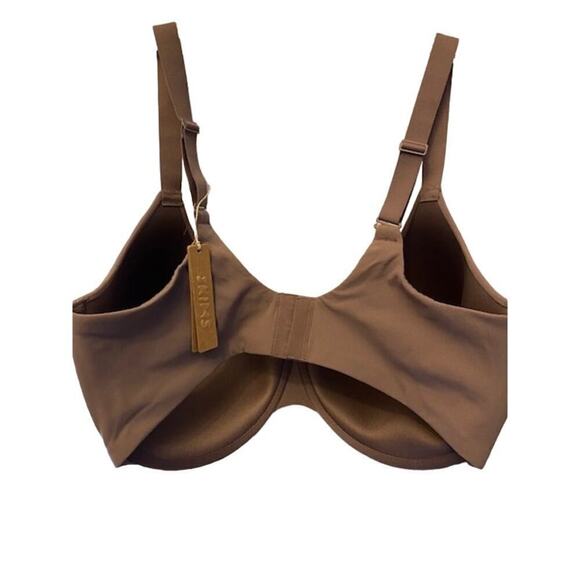 Skims Women's T Shirt Bra 40DDDD Umber NWTs - Picture 2 of 4
